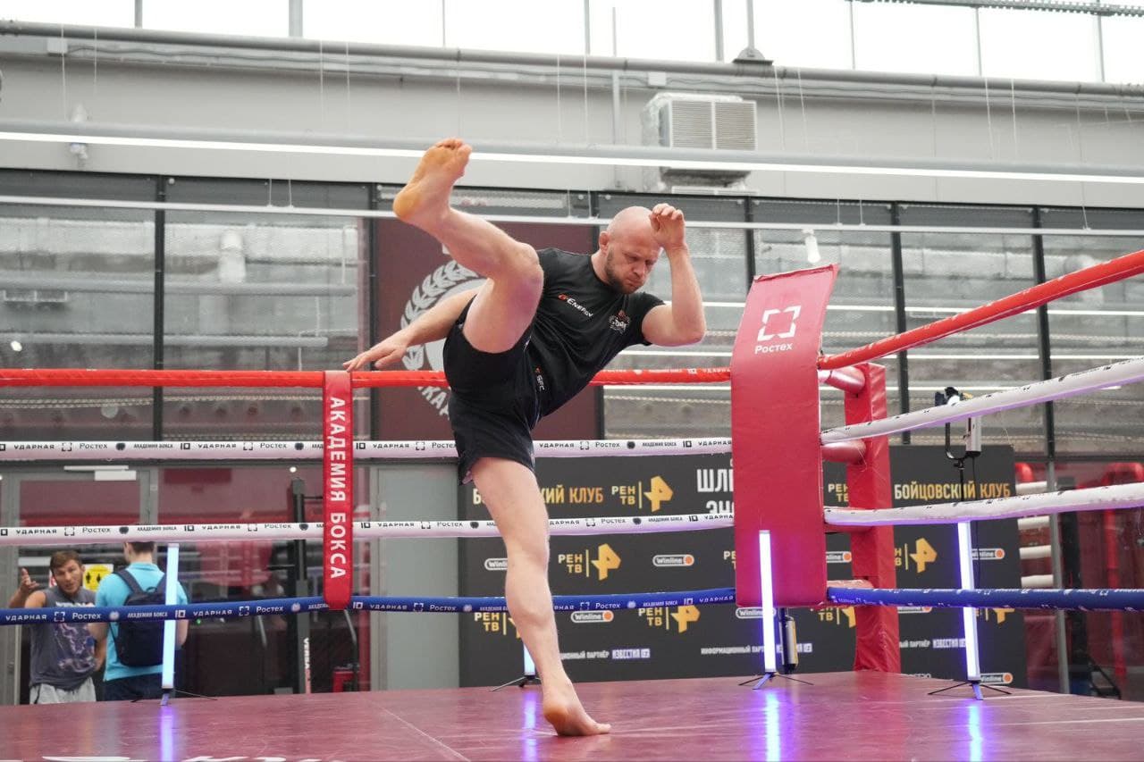 Открытая тренировка Александра Шлеменко в Академии бокса
